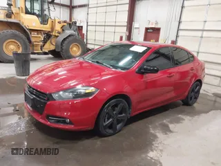 2014 Dodge Dart SXT z VIN 1C3CDFBBXED927532, wystawiony jako IAAI lot #41493952 z przebiegiem 104 662 mil mil oraz . Historia ofert i sprzedaży dostępna na DreamBid. Obrazek 2.