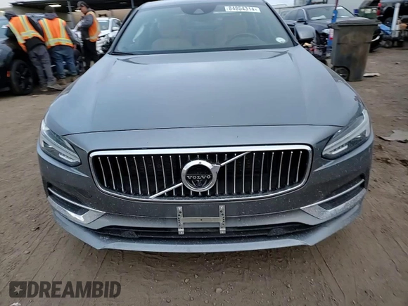 2018 Volvo S90 Inscription z VIN LVY992ML8JP038137, wystawiony jako Copart lot #84854314 z przebiegiem 90 050 mil mil oraz Szkoda całkowita • Salvage title. Historia ofert i sprzedaży dostępna na DreamBid. Obrazek 11.