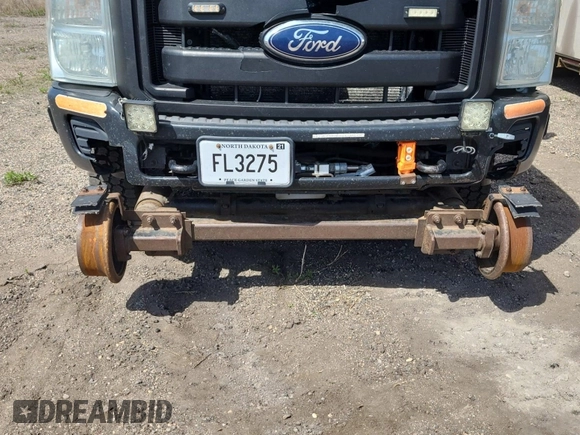2011 Ford F-350 z VIN 1FD7X3B68BEC03720, wystawiony jako IAAI lot #42409023 z przebiegiem 332 380 mil mil oraz . Historia ofert i sprzedaży dostępna na DreamBid. Obrazek 8.