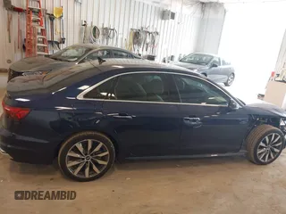 2023 Audi A4 Premium z VIN WAUABAF49PN011975, wystawiony jako IAAI lot #42298117 z przebiegiem 27 975 mil mil oraz . Historia ofert i sprzedaży dostępna na DreamBid. Obrazek 13.