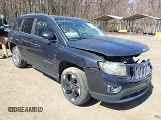 2014 Jeep Compass Limited with VIN 1C4NJDCB5ED700913, listed as a IAAI auction lot 41821956 with 175,312 mi miles. Bid and sale history available at carsss.com. Image 1.