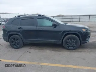 2019 Jeep Cherokee Latitude Plus with VIN 1C4PJMLX8KD484071, listed as a IAAI auction lot 42072674 with 96,701 mi miles and . Bid and sale history available at DreamBid. Image 13.