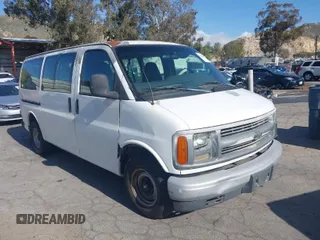 2002 Chevrolet City Express Cargo z VIN 1GNFG15M621186929, wystawiony jako IAAI lot #41946630 z przebiegiem 98 078 mil mil oraz . Historia ofert i sprzedaży dostępna na DreamBid. Obrazek 1.