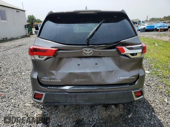 2018 Toyota Highlander Limited with VIN 5TDDZRFH9JS817037, listed as a Copart auction lot 60607945 with 101,624 mi miles and Salvage title. Bid and sale history available at DreamBid. Image 6.