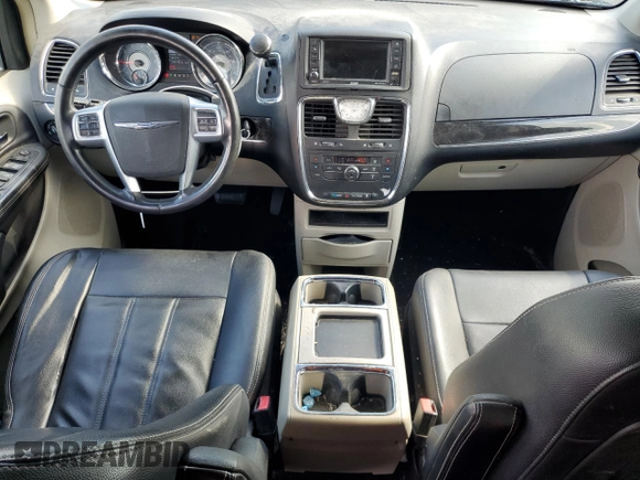 2012 Chrysler Town & Country Touring z VIN 2C4RC1BG7CR353263, wystawiony jako Copart lot #64316454 z przebiegiem 140 132 mil mil oraz Szkoda całkowita • Salvage title. Historia ofert i sprzedaży dostępna na DreamBid. Obrazek 8.
