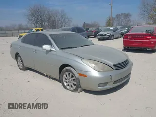 2004 Lexus ES 330 with VIN JTHBA30G345034106, listed as a IAAI auction lot 41754637 with 176,000 mi miles. Bid and sale history available at carsss.com. Image 1.