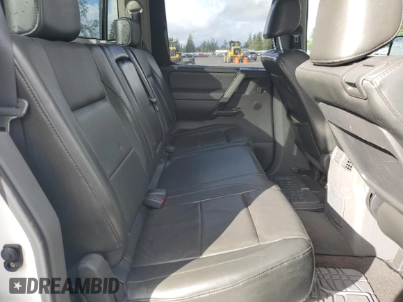 2006 Nissan Titan LE z VIN 1N6AA07B66N556878, wystawiony jako Copart lot #47880935 z przebiegiem 221 371 mil mil oraz Szkoda całkowita • Salvage title. Historia ofert i sprzedaży dostępna na DreamBid. Obrazek 10.