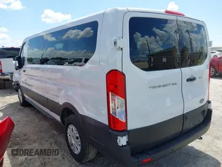 2023 Ford Transit Passenger XL z VIN 1FBAX2Y8XPKA68850, wystawiony jako IAAI lot #42603923 z przebiegiem 37 840 mil mil oraz . Historia ofert i sprzedaży dostępna na DreamBid. Obrazek 3.