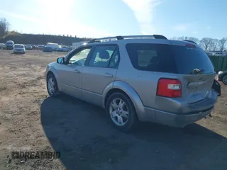 2006 Ford Freestyle Limited with VIN 1FMDK06196GA27608, listed as a IAAI auction lot 41698307 with 185,850 mi miles. Bid and sale history available at carsss.com. Image 3.