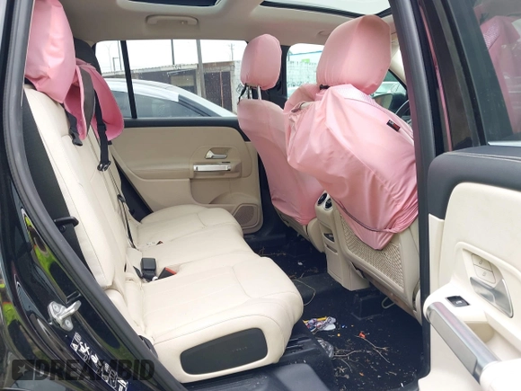 2020 Mercedes-Benz GLB 250 z VIN W1N4M4GB7LW051185, wystawiony jako IAAI lot #41927664 z przebiegiem 48 494 mil mil oraz . Historia ofert i sprzedaży dostępna na DreamBid. Obrazek 8.
