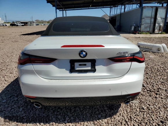 2025 BMW 4 Series 430i z VIN WBA33DB04SCU13773, wystawiony jako Copart lot #54585385 z przebiegiem Nie podano mil oraz Szkoda całkowita • Salvage title. Historia ofert i sprzedaży dostępna na DreamBid. Obrazek 6.