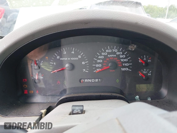 2008 Ford F-150 XL с VIN 1FTPX12V68KC87448, выставлен на аукционе IAAI как лот 42648607 с пробегом 322 426 миль миль и . История ставок и продаж доступна на DreamBid. Изображение 7.