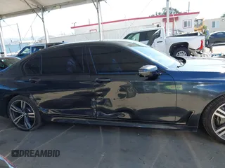 2019 BMW 7 Series 740i with VIN WBA7E2C53KB218375, listed as a IAAI auction lot 42008827 with 61,337 mi miles and . Bid and sale history available at DreamBid. Image 13.