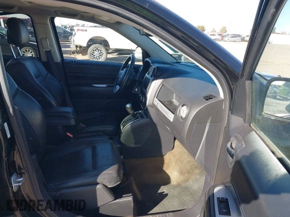 2016 Jeep Compass High Altitude Edition with VIN 1C4NJCEA2GD761735, listed as a IAAI auction lot 41404892 with 114,129 mi miles. Bid and sale history available at carsss.com. Image 5.