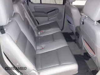 2006 Ford Explorer XLT с VIN 1FMEU73856UB59887, выставлен на аукционе IAAI как лот 41462046 с пробегом Не указан миль и . История ставок и продаж доступна на DreamBid. Изображение 8.