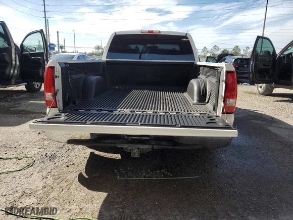 2002 GMC Sierra 1500 SLE with VIN 2GTEC19V921204191, listed as a Copart auction lot 42635495 with 171,006 mi miles and Salvage Title. Bid and sale history available at carsss.com. Image 6.