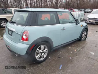 2012 MINI Hardtop with VIN WMWSU3C54CT541901, listed as a IAAI auction lot 41169297 with 147,677 mi miles and . Bid and sale history available at DreamBid. Image 4.