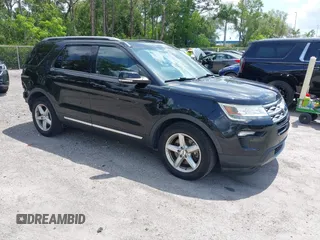 2018 Ford Explorer XLT z VIN 1FM5K7D83JGB75551, wystawiony jako IAAI lot #42351622 z przebiegiem 64 373 mil mil oraz . Historia ofert i sprzedaży dostępna na DreamBid. Obrazek 1.