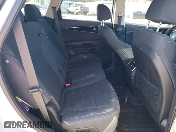 2018 Kia Sorento LX with VIN 5XYPG4A32JG368573, listed as a Copart auction lot 42456005 with 70,133 mi miles and Salvage Title. Bid and sale history available at carsss.com. Image 11.