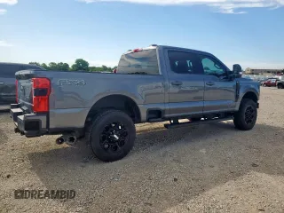 2024 Ford F-250 XL z VIN 1FT8W2BT3REC26683, wystawiony jako Copart lot #57856105 z przebiegiem 34 733 mil mil oraz Szkody całkowita. Historia ofert i sprzedaży dostępna na DreamBid. Obrazek 3.