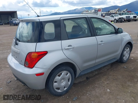 2005 Scion xA z VIN JTKKT604250089818, wystawiony jako IAAI lot #41983968 z przebiegiem 115 867 mil mil oraz . Historia ofert i sprzedaży dostępna na DreamBid. Obrazek 4.