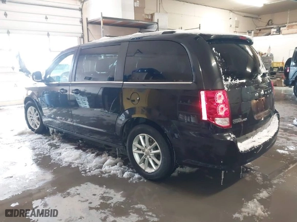 2020 Dodge Grand Caravan SXT with VIN 2C4RDGCG3LR161577, listed as a IAAI auction lot 41583214 with 117,661 mi miles. Bid and sale history available at carsss.com. Image 3.