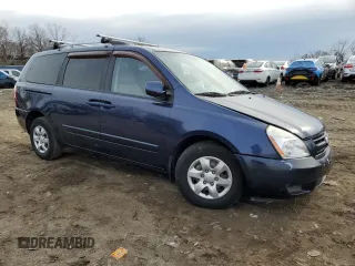2009 Kia Sedona LX with VIN KNDMB233396298759, listed as a Copart auction lot 42499505 with 141,899 mi miles and Salvage Title. Bid and sale history available at carsss.com. Image 4.