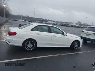 2016 Mercedes-Benz E-Class E 350 Luxury with VIN WDDHF8JB1GB240842, listed as a IAAI auction lot 41079330 with 46,322 mi miles. Bid and sale history available at carsss.com. Image 12.