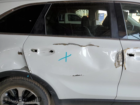 2016 Kia Sorento EX with VIN 5XYPHDA16GG145280, listed as a Copart auction lot 51829755 with 122,167 mi miles and Salvage title. Bid and sale history available at DreamBid. Image 10.