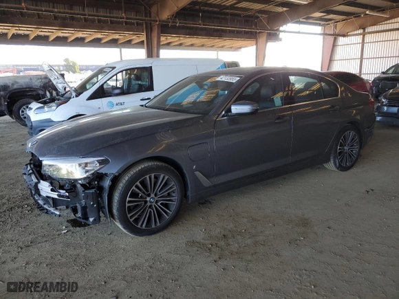 2019 BMW 5 Series 530e iPerformance with VIN WBAJA9C57KB393593, listed as a Copart auction lot 42133955 with 53,771 mi miles and Salvage Title. Bid and sale history available at carsss.com. Image 1.
