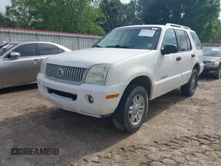 2002 Mercury Mountaineer Convenience with VIN 4M2ZU66W22ZJ33796, listed as a IAAI auction lot 42117153 with 269,022 mi miles and . Bid and sale history available at DreamBid. Image 2.