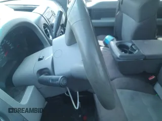 2005 Ford F-150 STX z VIN 1FTRX12W75FB25754, wystawiony jako Copart lot #54184505 z przebiegiem Nie podano mil oraz Nie do naprawy • Non repairable. Historia ofert i sprzedaży dostępna na DreamBid. Obrazek 9.