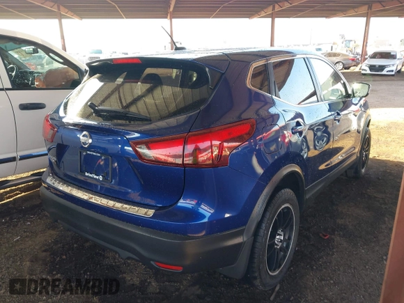 2017 Nissan Rogue S z VIN JN1BJ1CP0HW004324, wystawiony jako IAAI lot #41462611 z przebiegiem 50 488 mil mil oraz . Historia ofert i sprzedaży dostępna na DreamBid. Obrazek 4.