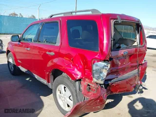 2008 Ford Escape XLT with VIN 1FMCU03138KB98896, listed as a IAAI auction lot 41845243 with 217,738 mi miles. Bid and sale history available at carsss.com. Image 3.