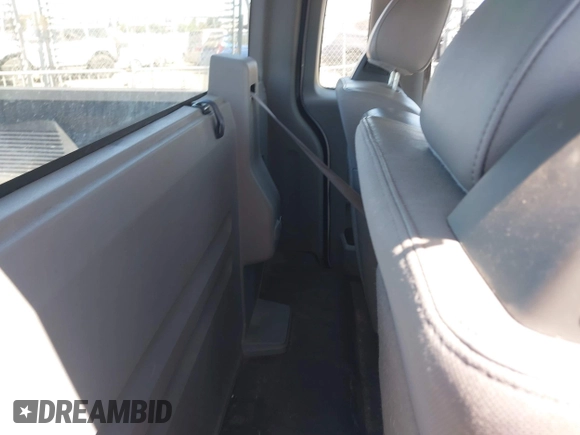 2005 Ford F-150 XL with VIN 1FTRF12295NB89896, listed as a IAAI auction lot 42641183 with 221,807 mi miles and . Bid and sale history available at DreamBid. Image 8.