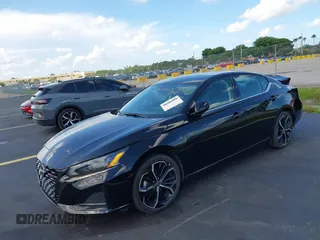 2024 Nissan Altima SR z VIN 1N4BL4CV0RN372815, wystawiony jako IAAI lot #42436563 z przebiegiem 35 231 mil mil oraz . Historia ofert i sprzedaży dostępna na DreamBid. Obrazek 18.