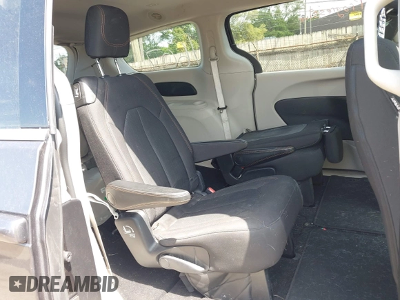 2017 Chrysler Pacifica Touring with VIN 2C4RC1DG1HR571607, listed as a IAAI auction lot 42454025 with 130,601 mi miles and . Bid and sale history available at DreamBid. Image 8.