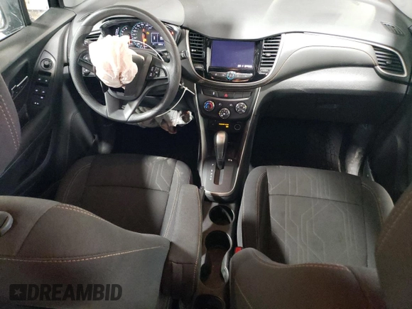 2020 Chevrolet Trax LT with VIN 3GNCJPSB5LL230066, listed as a Copart auction lot 47265815 with 32,501 mi miles and Salvage Title. Bid and sale history available at carsss.com. Image 8.