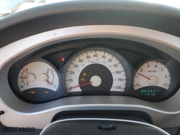 2008 Mitsubishi Raider LS with VIN 1Z7HT28KX8S620452, listed as a Copart auction lot 45400215 with 179735 miles and Salvage Title. Bid and sale history available at carsss.com. Image 9.