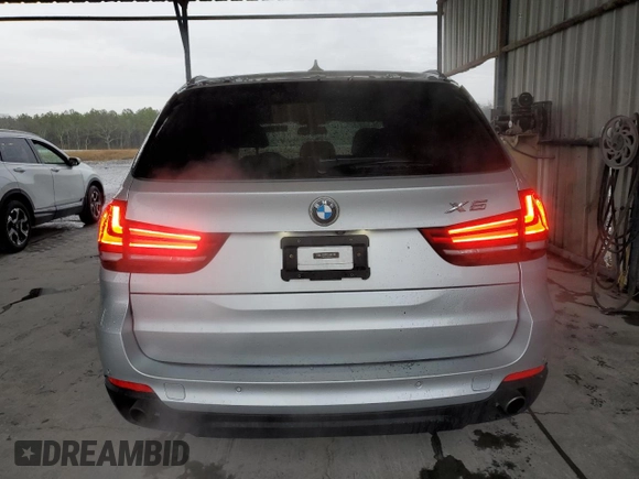 2015 BMW X5 sDrive35i with VIN 5UXKR2C57F0H39345, listed as a Copart auction lot 48373965 with 197,310 mi miles and Clean Title. Bid and sale history available at carsss.com. Image 6.