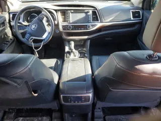 2015 Toyota Highlander Hybrid Limited with VIN 5TDDCRFH8FS008363, listed as a Copart auction lot 47233315 with 0 mi miles and Clean Title. Bid and sale history available at carsss.com. Image 8.