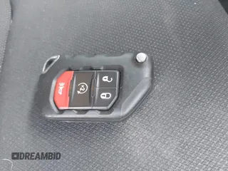 2020 Jeep Wrangler Unlimited Sport с VIN 1C4HJXDG4LW331133, выставлен на аукционе IAAI как лот 42154246 с пробегом 87 668 миль миль и . История ставок и продаж доступна на DreamBid. Изображение 11.