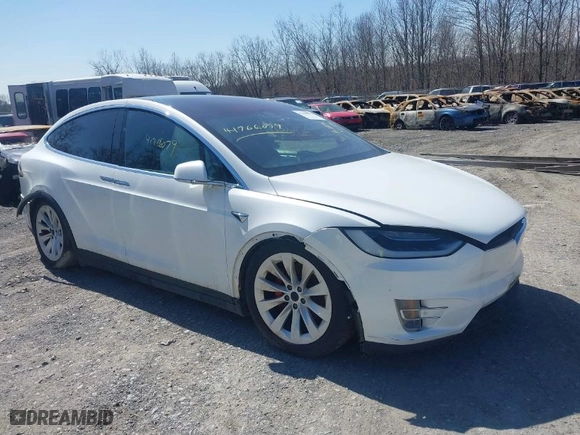2016 Tesla Model X P90D with VIN 5YJXCAE46GF030106, listed as a IAAI auction lot 41766079 with 1 mi miles. Bid and sale history available at carsss.com. Image 1.