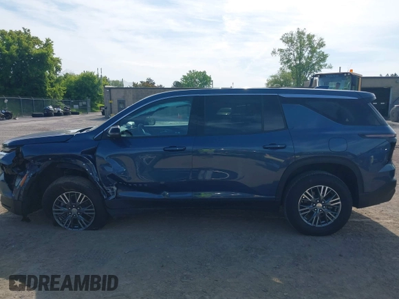 2024 Chevrolet Traverse FWD LS with VIN 1GNEREKS4RJ190066, listed as a IAAI auction lot 42354323 with 7,117 mi miles and . Bid and sale history available at DreamBid. Image 15.