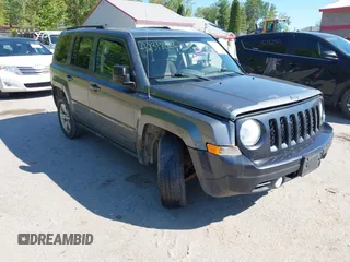 2011 Jeep Patriot Latitude z VIN 1J4NF1GB4BD251417, wystawiony jako IAAI lot #42318026 z przebiegiem 176 097 mil mil oraz . Historia ofert i sprzedaży dostępna na DreamBid. Obrazek 1.