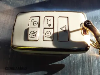 2020 Land Rover Range Rover Evoque First Edition z VIN SALZL2FX8LH028139, wystawiony jako IAAI lot #41621371 z przebiegiem 41 893 mil mil oraz . Historia ofert i sprzedaży dostępna na DreamBid. Obrazek 11.