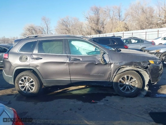 2019 Jeep Cherokee Altitude with VIN 1C4PJMLBXKD194449, listed as a IAAI auction lot 41471507 with 61,107 mi miles. Bid and sale history available at carsss.com. Image 13.