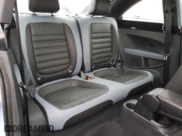2014 Volkswagen Beetle Turbo R-Line with VIN 3VWVT7AT5EM635862, listed as a Copart auction lot 43500865 with 58,412 mi miles and Salvage Title. Bid and sale history available at DreamBid. Image 10.