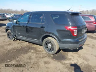 2013 Ford Police Interceptor Utility z VIN 1FM5K8AR7DGB84924, wystawiony jako IAAI lot #41639236 z przebiegiem 89 634 mil mil oraz . Historia ofert i sprzedaży dostępna na DreamBid. Obrazek 3.
