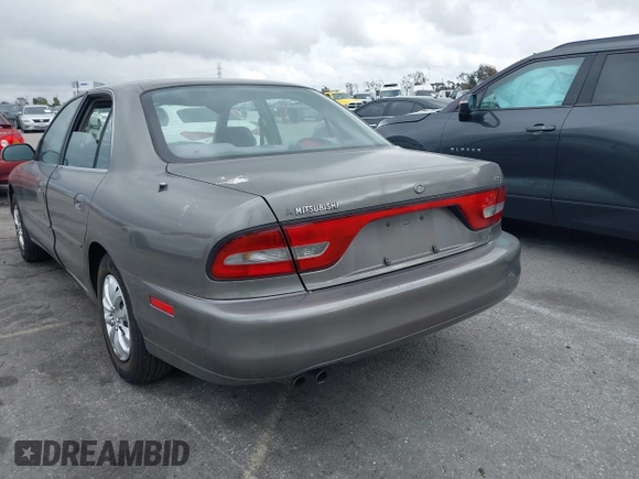 1994 Mitsubishi Galant ES with VIN 4A3AJ56G2RE073807, listed as a IAAI auction lot 41792108 with 167,271 mi miles. Bid and sale history available at carsss.com. Image 3.